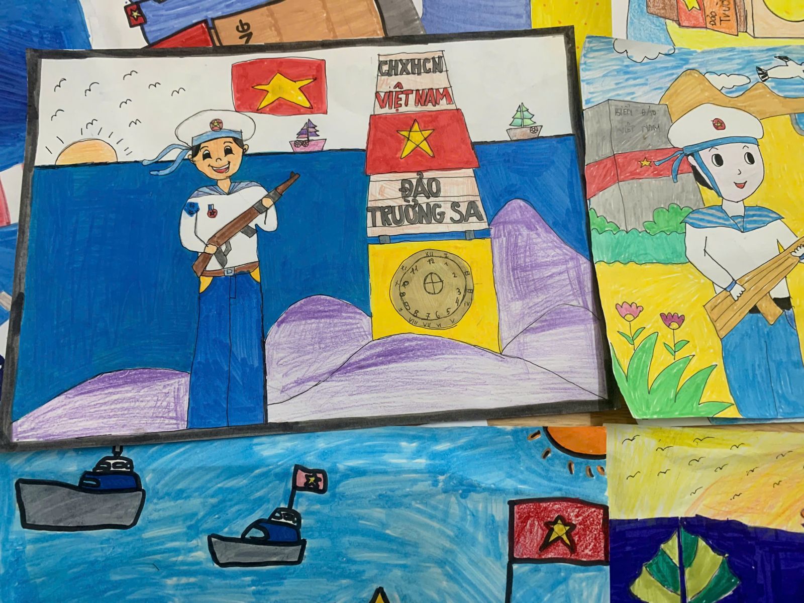 <a href='https://c1nhattantl.hungyen.edu.vn/tin-tuc/lien-doi-tieu-hoc-nhat-tan-nhung-mon-qua-nho-tinh-yeu-lon-gui-noi-dao-xa.html'>[LIÊN ĐỘI TIỂU HỌC NHẬT TÂN] NHỮNG MÓN QUÀ NHỎ - TÌNH YÊU LỚN GỬI NƠI ĐẢO XA</a>