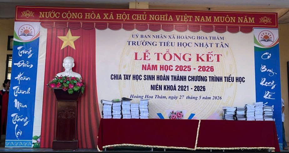 <a href='https://c1nhattantl.hungyen.edu.vn/tin-tuc/ruc-ro-tieng-ve-ron-rang-niem-vui-truong-tieu-hoc-nhat-tan-long-trong-to-chuc-le-tong-ket-nam-hoc-2025-2026.html'>RỰC RỠ TIẾNG VE – RỘN RÀNG NIỀM VUI: TRƯỜNG TIỂU HỌC NHẬT TÂN LONG TRỌNG TỔ CHỨC LỄ TỔNG KẾT NĂM HỌC 2025 – 2026</a>